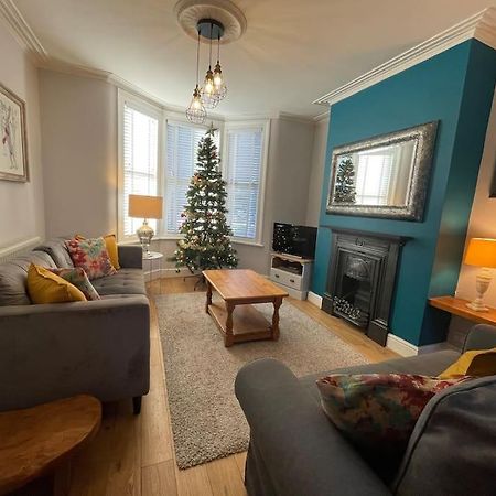 Gloucester Rd 2 Mins Away - Fab, New, Trendy House 브리스틀 외부 사진