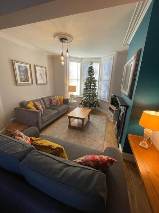 Gloucester Rd 2 Mins Away - Fab, New, Trendy House 브리스틀 외부 사진
